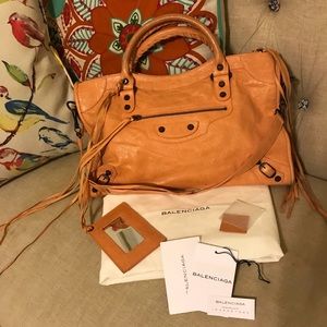 Balenciaga classic city arena